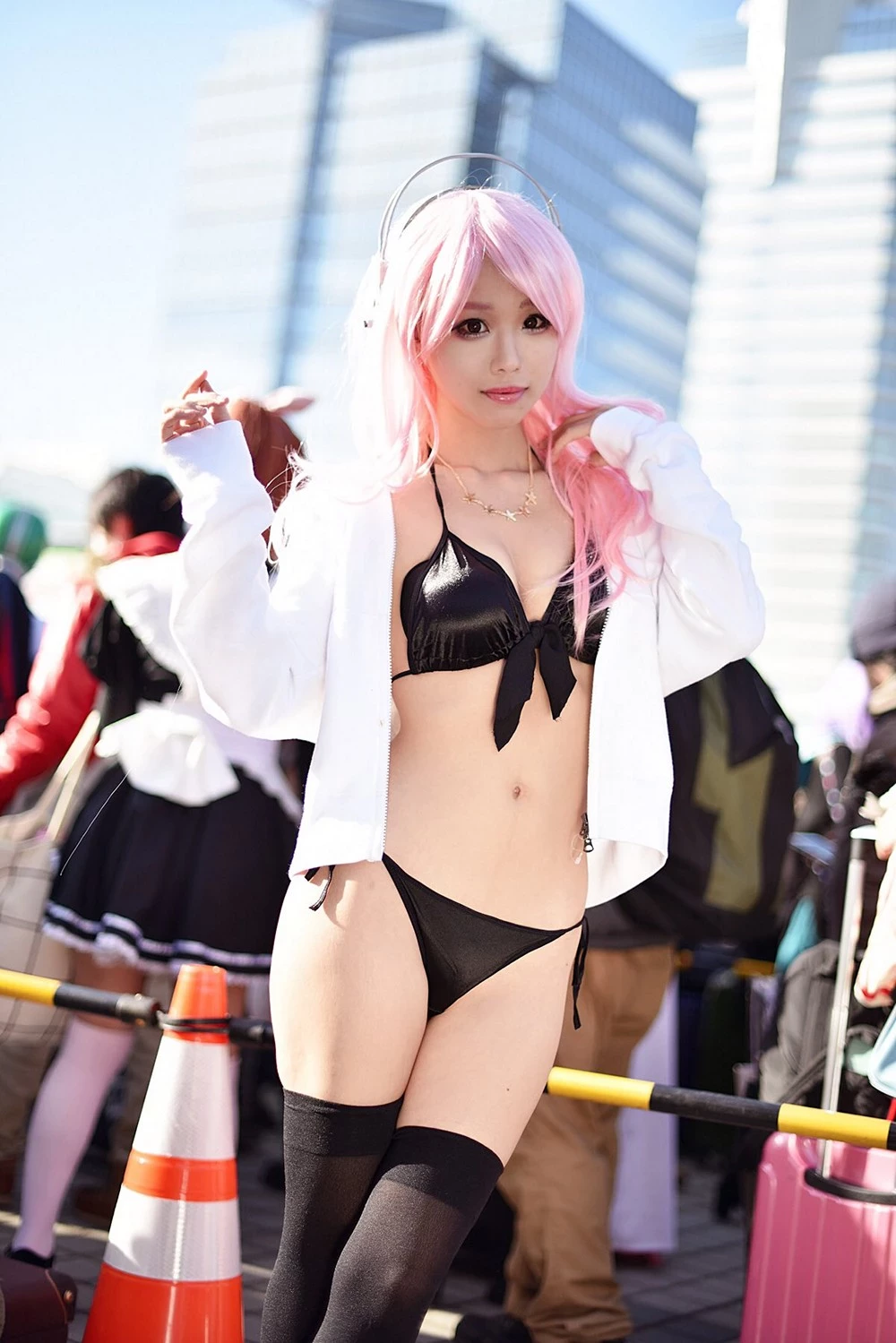 winter comiket cosplay